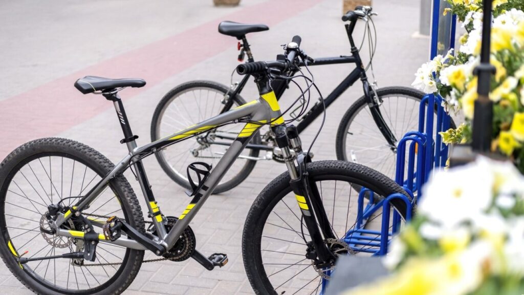 alquiler de bicicletas en Valencia-bici amarilla