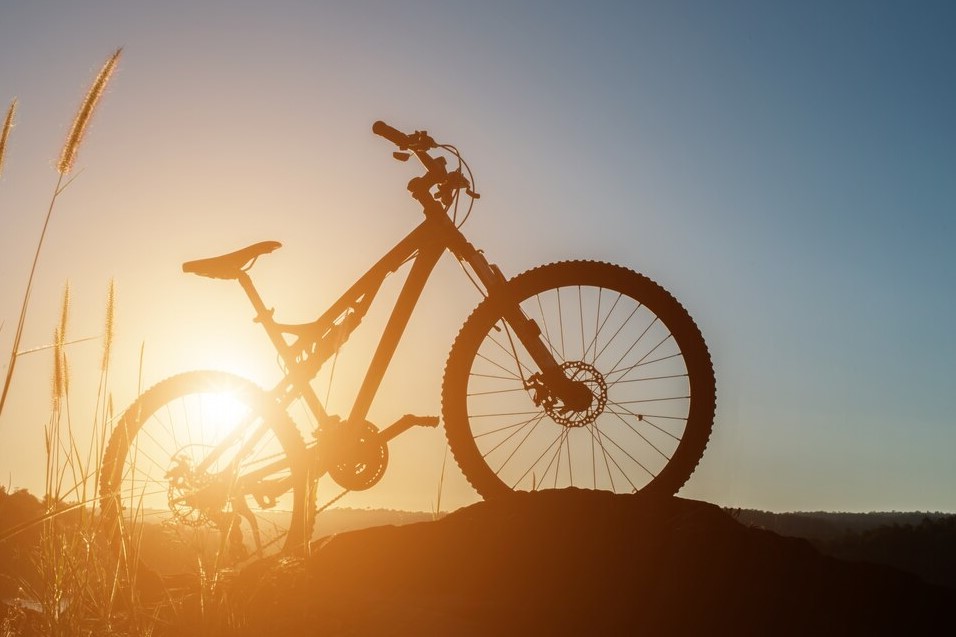 alquiler de bicis en Valencia-bici atardecer